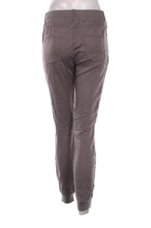 Дамски панталон Edc By Esprit, Размер M, Цвят Сив, Цена 41,99 лв.