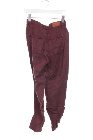 Damskie spodnie Guess, Rozmiar S, Kolor Fioletowy, Cena 245,99 zł