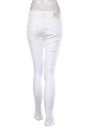 Damenhose ONLY, Größe M, Farbe Weiß, Preis € 18,99