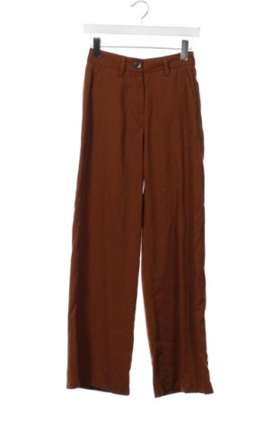 Dámské kalhoty  Pull&Bear, Velikost XXS, Barva Oranžová, Cena  366,00 Kč