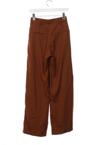 Dámské kalhoty  Pull&Bear, Velikost XXS, Barva Oranžová, Cena  366,00 Kč