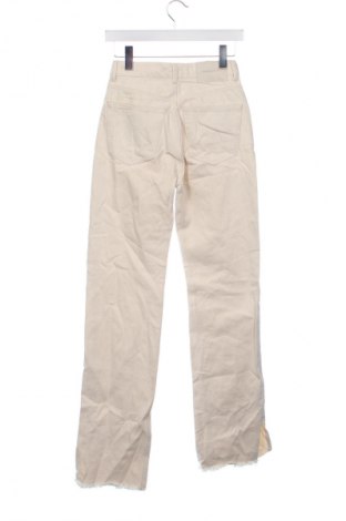 Damenhose Pull&Bear, Größe XS, Farbe Weiß, Preis € 20,99