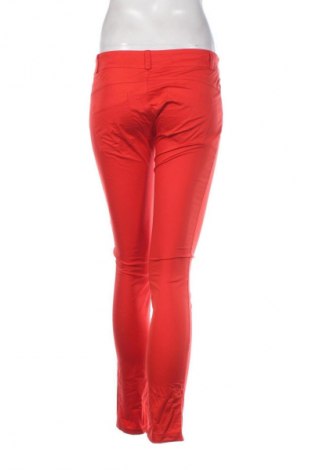 Pantaloni de femei Rinascimento, Mărime M, Culoare Roșu, Preț 210,99 Lei