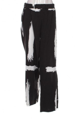 Pantaloni de femei SHEIN, Mărime XXL, Culoare Multicolor, Preț 98,99 Lei
