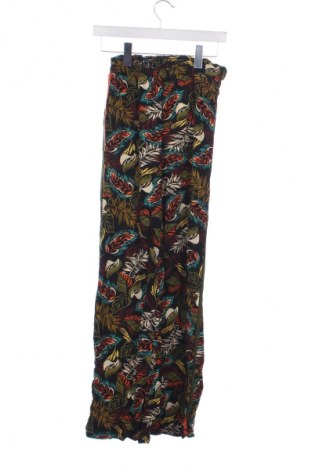 Dámské kalhoty  Stradivarius, Velikost XS, Barva Vícebarevné, Cena  299,00 Kč