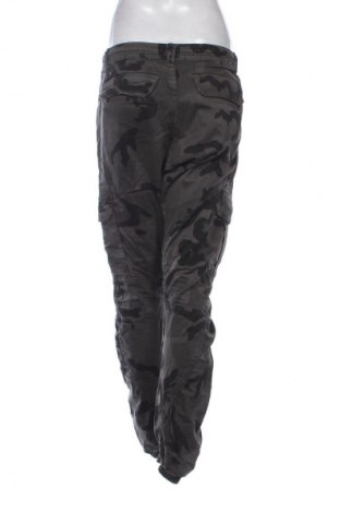Damenhose Urban Classics, Größe L, Farbe Mehrfarbig, Preis € 41,99