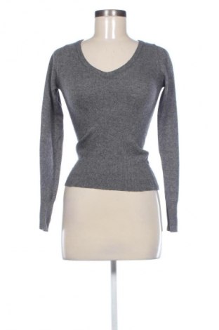 Dámský svetr Unbranded, Velikost S, Barva Šedá, Cena  367,00 Kč