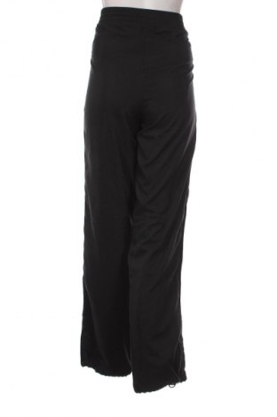 Damskie spodnie sportowe Adidas, Rozmiar M, Kolor Czarny, Cena 118,99 zł