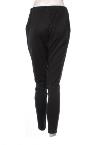 Dámske tepláky Nike, Veľkosť M, Farba Čierna, Cena  23,95 €