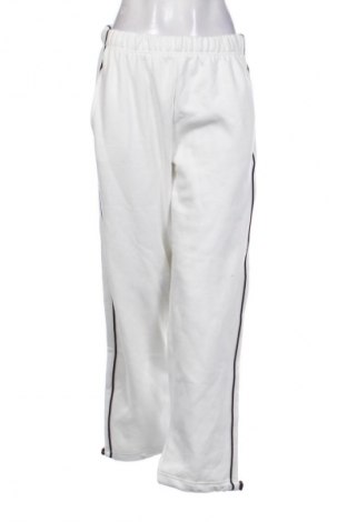 Pantaloni trening de femei Sinsay, Mărime M, Culoare Alb, Preț 121,05 Lei