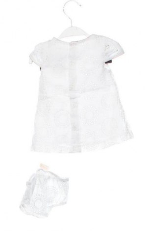 Rochie pentru copii Unbranded, Mărime 3-6m/ 62-68 cm, Culoare Alb, Preț 117,50 Lei