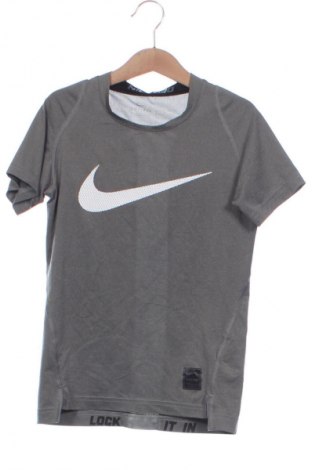 Kinder T-Shirt Nike, Größe 8-9y/ 134-140 cm, Farbe Mehrfarbig, Preis 17,99 €