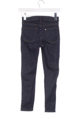 Detské džínsy  H&M, Veľkosť 7-8y/ 128-134 cm, Farba Modrá, Cena  18,95 €