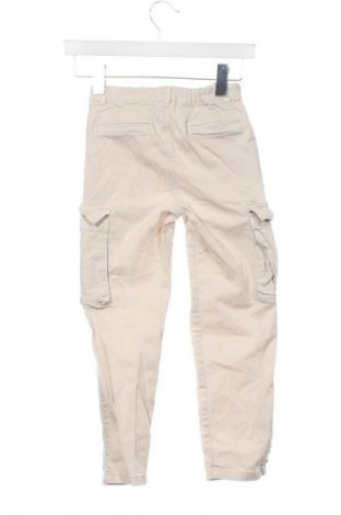 Детски панталон Zara, Размер 6-7y/ 122-128 см, Цвят Екрю, Цена 14,00 лв.