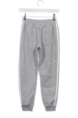 Dětské tepláky Adidas, Velikost 9-10y/ 140-146 cm, Barva Šedá, Cena  549,00 Kč