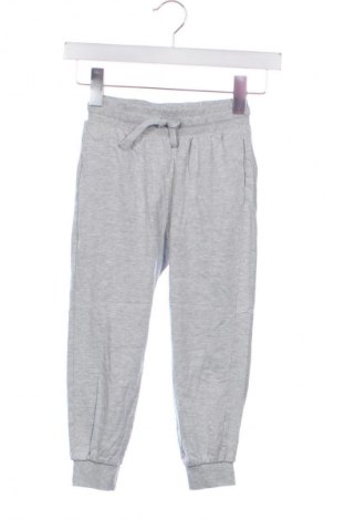 Dětské tepláky H&M, Velikost 5-6y/ 116-122 cm, Barva Šedá, Cena  409,00 Kč