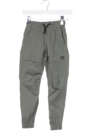 Kinderhose Lager 157, Größe 7-8y/ 128-134 cm, Farbe Grün, Preis 17,99 €