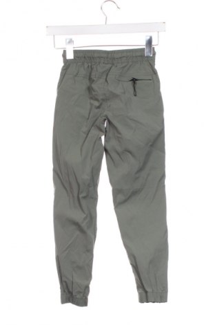 Kinderhose Lager 157, Größe 7-8y/ 128-134 cm, Farbe Grün, Preis 17,99 €