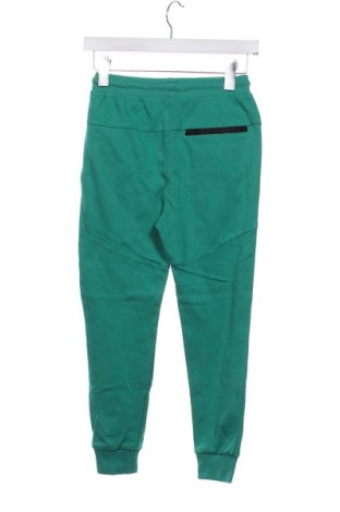 Pantaloni de trening, pentru copii Reserved, Mărime 9-10y/ 140-146 cm, Culoare Multicolor, Preț 65,79 Lei