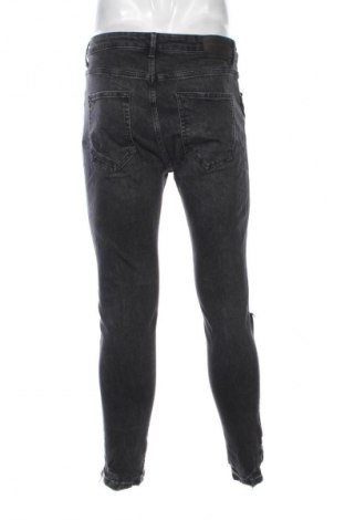 Blugi de bărbați Pull&Bear, Mărime M, Culoare Gri, Preț 57,99 Lei