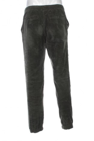Herren Cordhose S.Oliver, Größe M, Farbe Grün, Preis € 13,99
