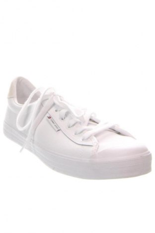 Férfi cipők
 Tommy Jeans, Méret 43, Szín Fehér, Ár 25 529 Ft