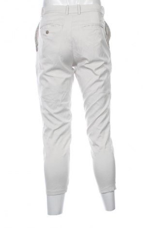 Herrenhose Nike, Größe M, Farbe Ecru, Preis 37,99 €