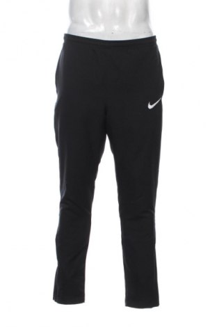 Ανδρικό αθλητικό παντελόνι Nike, Μέγεθος M, Χρώμα Μαύρο, Τιμή 30,99 €