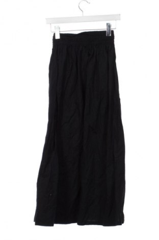 Szoknya Bershka, Méret XS, Szín Fekete, Ár 4 600 Ft