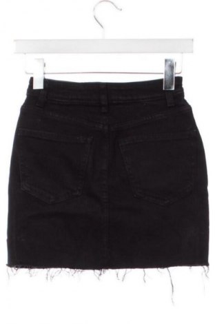 Sukně Bershka, Velikost XXS, Barva Černá, Cena  366,00 Kč