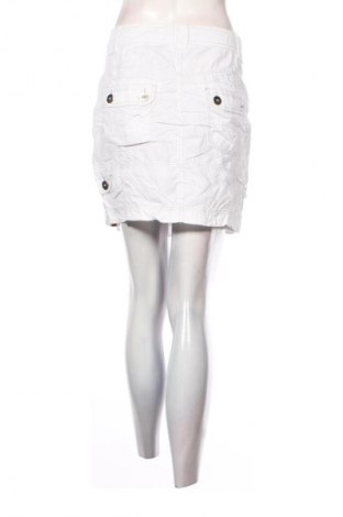Пола Edc By Esprit, Размер M, Цвят Бял, Цена 26,99 лв.