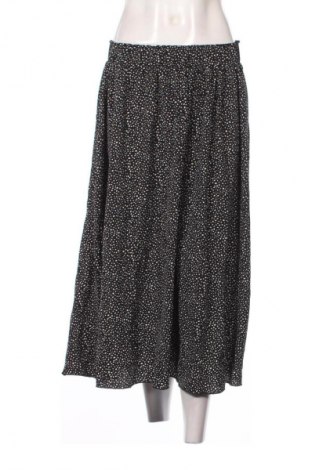 Rock SHEIN, Größe M, Farbe Mehrfarbig, Preis 15,99 €