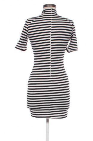 Rochie Ax Paris, Mărime M, Culoare Multicolor, Preț 126,32 Lei