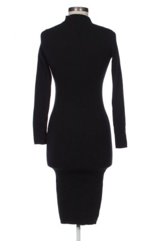 Rochie Bershka, Mărime S, Culoare Negru, Preț 53,99 Lei