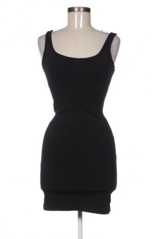 Šaty  Bershka, Velikost M, Barva Černá, Cena  239,00 Kč