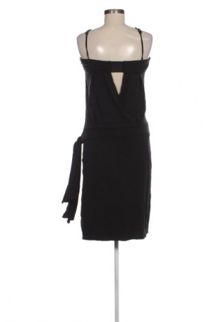 Рокля Blacky Dress Berlin, Размер M, Цвят Черен, Цена 88,99 лв.