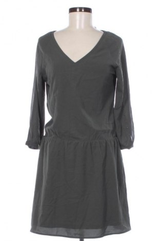 Kleid Camaieu, Größe S, Farbe Grün, Preis 20,99 €