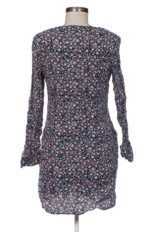 Kleid Charlise, Größe M, Farbe Mehrfarbig, Preis 33,99 €