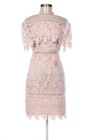 Kleid Chi Chi, Größe M, Farbe Aschrosa, Preis 53,99 €