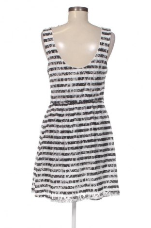 Kleid Clockhouse, Größe L, Farbe Mehrfarbig, Preis € 15,99