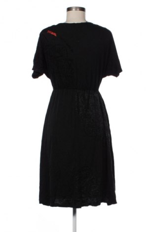 Šaty  Desigual, Veľkosť L, Farba Čierna, Cena  98,95 €
