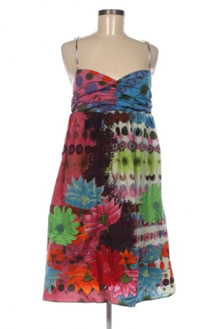 Рокля Desigual, Размер XL, Цвят Многоцветен, Цена 221,35 лв.