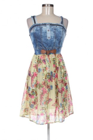 Kleid Excup, Größe M, Farbe Mehrfarbig, Preis € 16,99