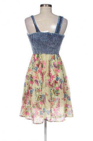 Kleid Excup, Größe M, Farbe Mehrfarbig, Preis € 16,99