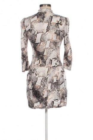 Rochie Gestuz, Mărime S, Culoare Multicolor, Preț 442,99 Lei