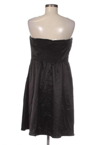 Kleid Gina Tricot, Größe M, Farbe Schwarz, Preis 16,99 €