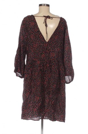 Рокля H&M, Размер XXL, Цвят Многоцветен, Цена 29,99 лв.
