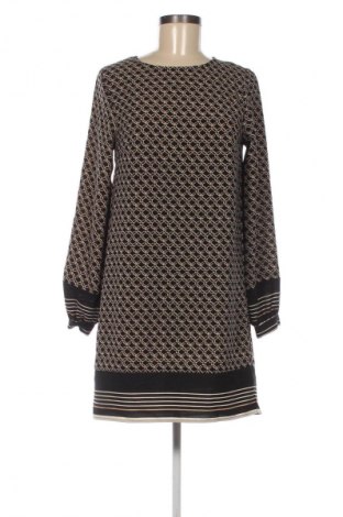 Рокля H&M, Размер S, Цвят Многоцветен, Цена 29,99 лв.