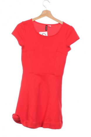 Рокля H&M Divided, Размер XS, Цвят Червен, Цена 15,99 лв.