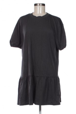 Šaty  H&M Divided, Veľkosť M, Farba Sivá, Cena  14,77 €